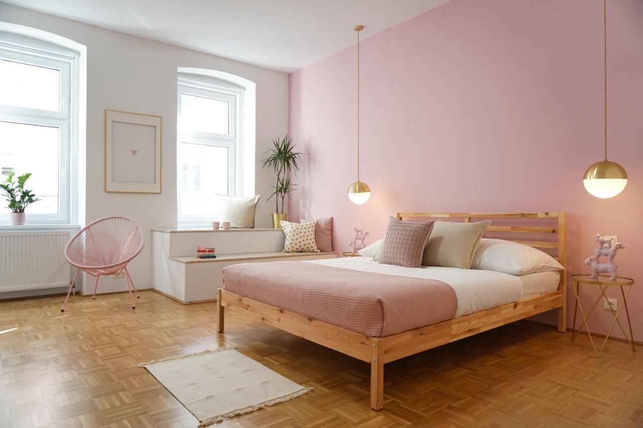 Vibrant Design Apartments - Full Kitchen - Wi-Fi - 18 Mins To City Centre Vienna Esterno foto