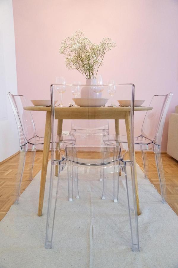 Vibrant Design Apartments - Full Kitchen - Wi-Fi - 18 Mins To City Centre Vienna Esterno foto