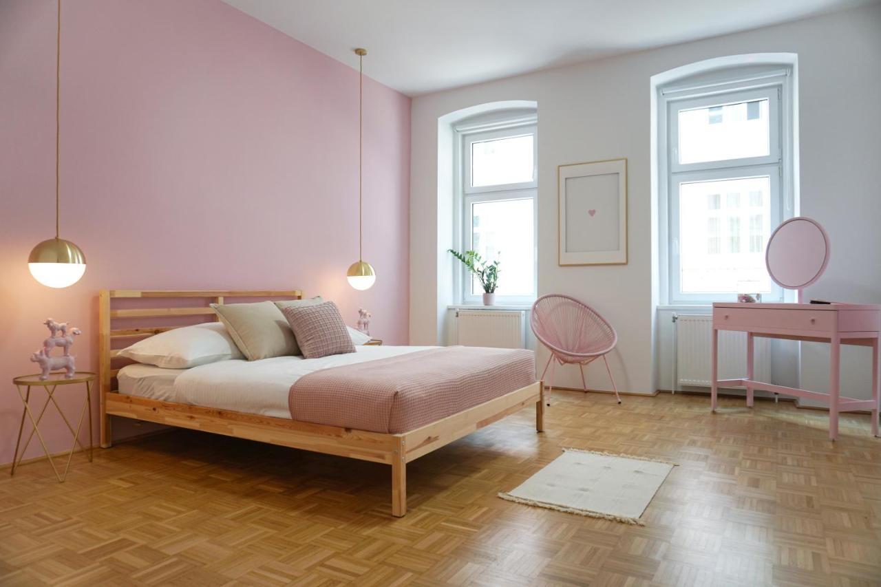 Vibrant Design Apartments - Full Kitchen - Wi-Fi - 18 Mins To City Centre Vienna Esterno foto