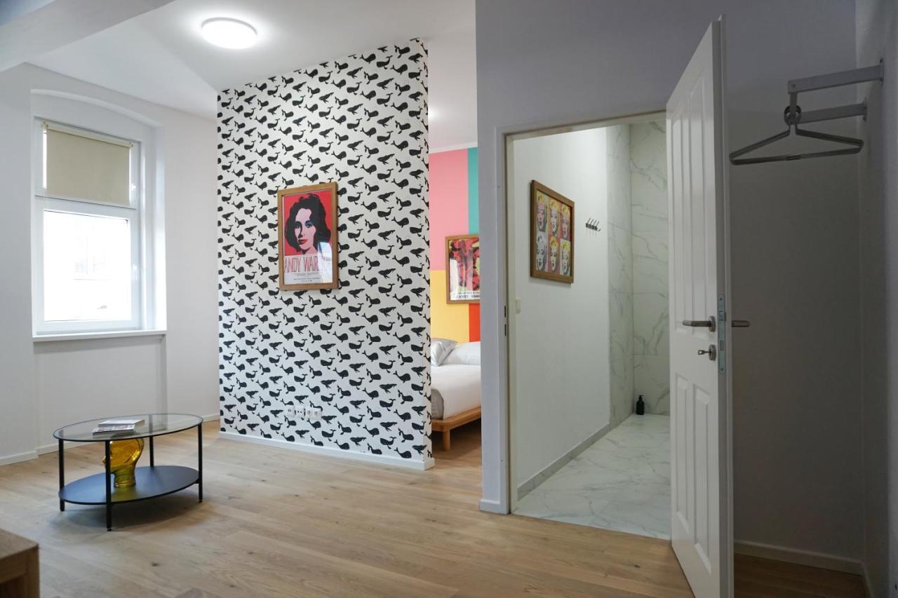 Vibrant Design Apartments - Full Kitchen - Wi-Fi - 18 Mins To City Centre Vienna Esterno foto