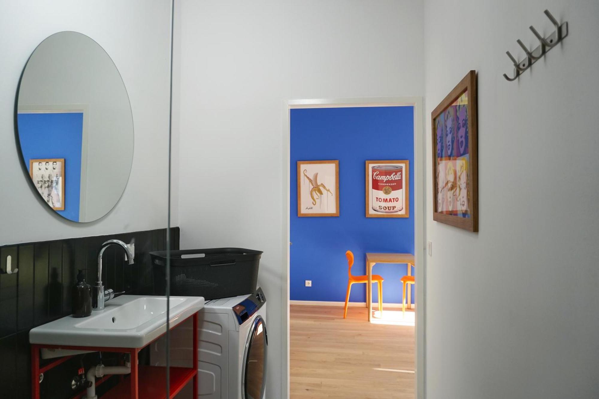 Vibrant Design Apartments - Full Kitchen - Wi-Fi - 18 Mins To City Centre Vienna Esterno foto